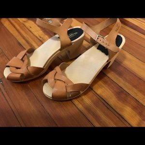 Size 41 Swedish Hasbeens 2.5 inch heel Tan Leather Strap Heels